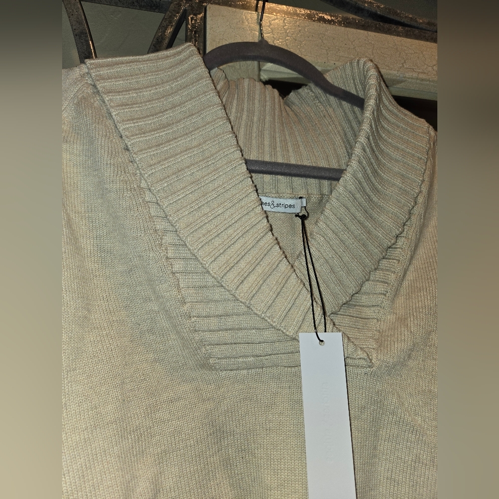 Cream Sweater - Picture 3 of 4